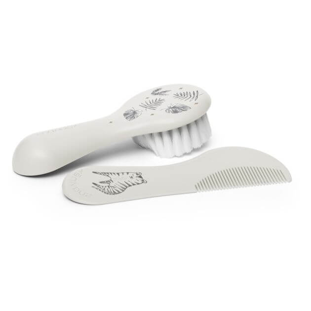 brushcombgrey1